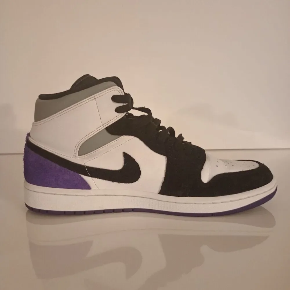 Nike Air Jordan 1 Mid SE Retro Court Purple Suede White Black Size 9.5